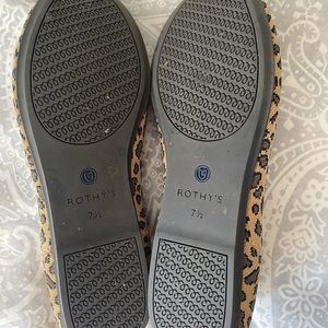 Ordered on sale. Worn a few times inside office.